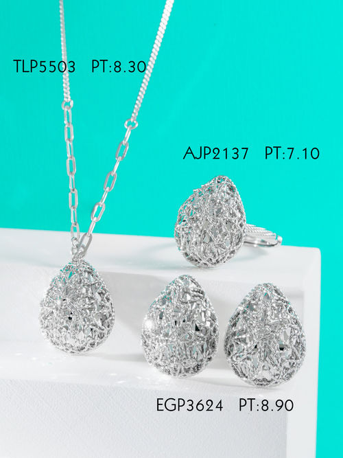 Latest company news about Почему платиновые обручальные кольца так популярны?