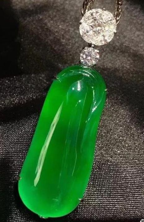 Latest company news about Название нефрита происходит от названия какой-то птицы?